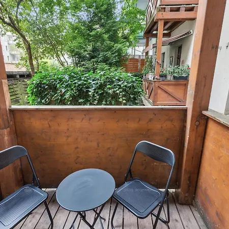 Lägenhet Monteurwohnung Bis 16 Personen Wlan, Waschmaschine, Smart-tv, Balkon Chemnitz